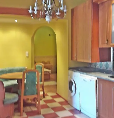 Lilla Apartmann Apartment Balatonszarszo