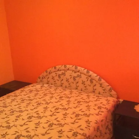 Lilla Apartmann Apartment Balatonszarszo