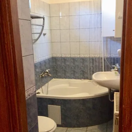 Lilla Apartmann Balatonszarszo